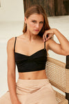 Obelia Crop Top / Black